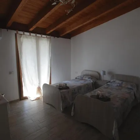 Bed & Breakfast No Zu Fili *