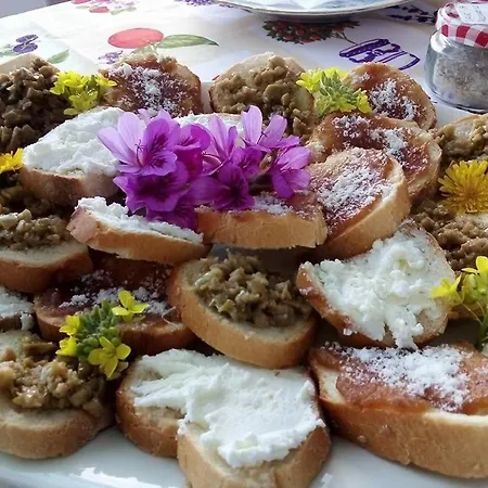 No Zu Fili Bed & Breakfast *